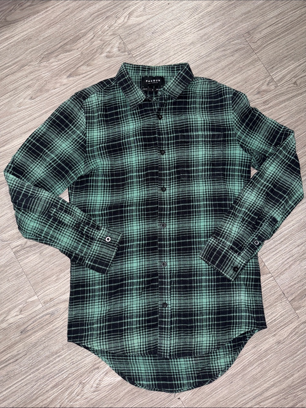 PacSun Black and Green Plaid Button-Down Shirt longer fit Size S